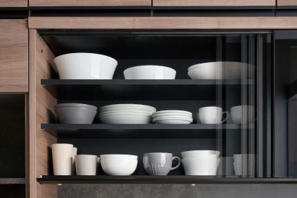 IDスライドドア収納