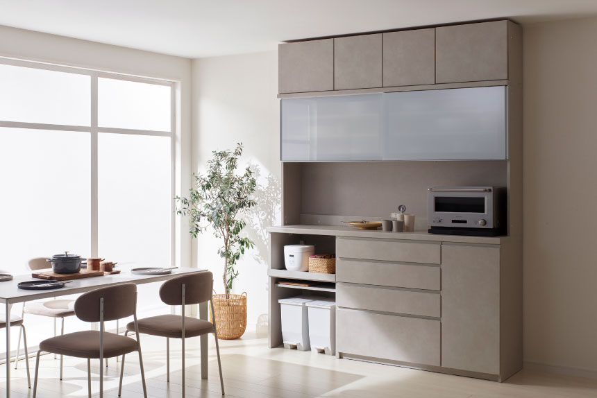 YS食器棚は全体の調和がとれたカラー設定が魅力