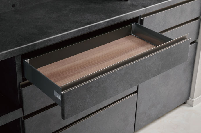 グレードの高いイノテック引出を採用